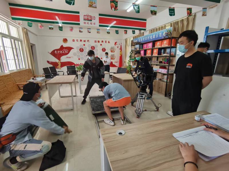 福贡县广告片拍摄公司：极简主义践行者，少即是多的视觉哲学